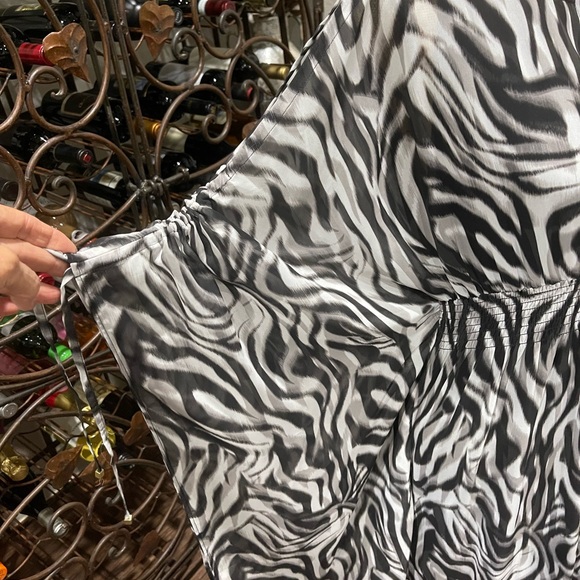 Jennifer Lopez Black and White Zebra print Maxi Dress Size L - Picture 8 of 16